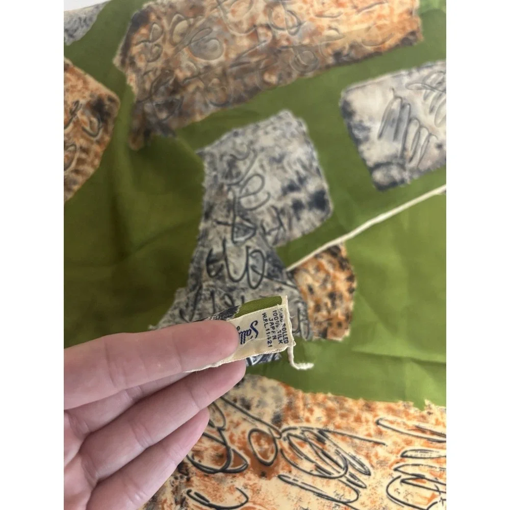 Vintage 1960s/1970s Sally Gee Scarf Hand Rolled SILK Japan 26 Inch Square Green